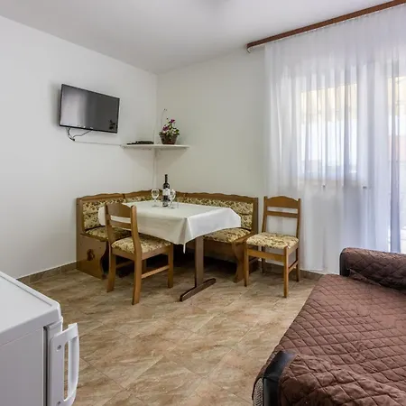 Apartament Kreso *